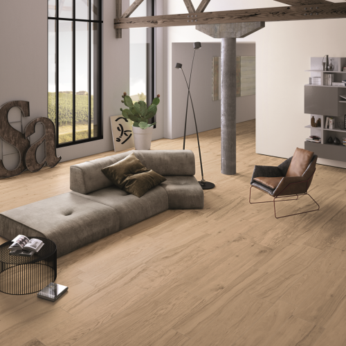 N089Woodtalk-BeigeDigue-20x120-30x120-Amb-Living-Vista-1
