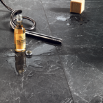 S013BLU-advantage-graphite-naturale-9mm-bathroom-001
