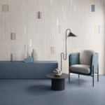 S077Totalook-Blu-Avio-60x60-Majolica-Blu-Bianco-Sabbia-Lux-e-Matt-Amb-Living
