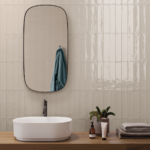 S077Totalook-Sabbia-6x24-Majolica-Lux-Part-Bagno