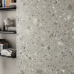 S083Ergon-Lombarda-Living-60x120-Cenere-Mix-60x120-Cenere-Part-RIV