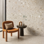 S083Ergon-Lombarda-Living-60x120-Sabbia-Mix-120x120-Sabbia-Part-RIV