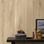 S136Level-BlondeOak-Close-up